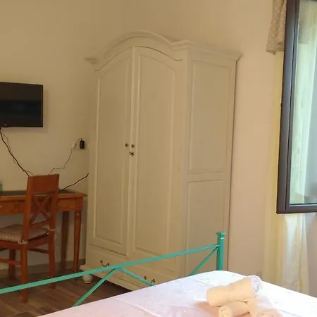 Couette-café Le Isole San Teodoro (Sardinia)