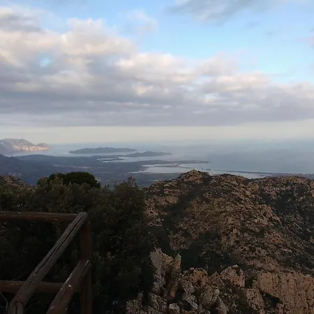 Oda ve Kahvaltı Le Isole