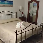 Le Isole 3* 산테오도로
