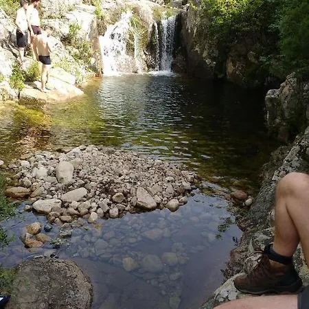 לינה וארוחת בוקר Le Isole