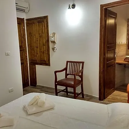 Le Isole לינה וארוחת בוקר 3*