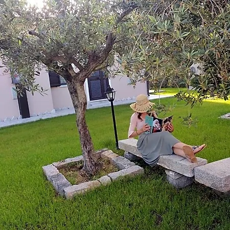 Le Isole 3* סאן תאודורו