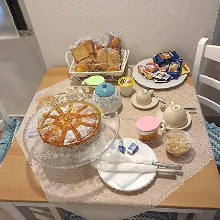 Le Isole לינה וארוחת בוקר 3*